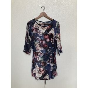 Club Monaco floral light weight mini dress 0 floral roses 100% silk 3/4 sleeves